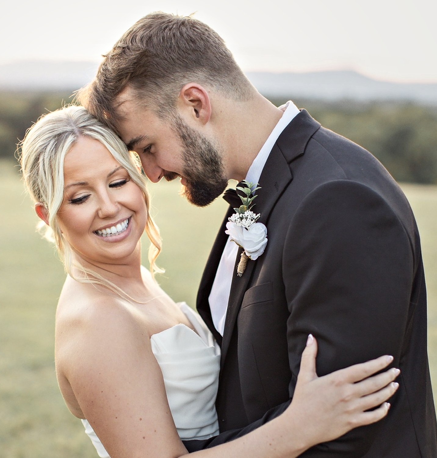 Bride with a soft glowing makeup look